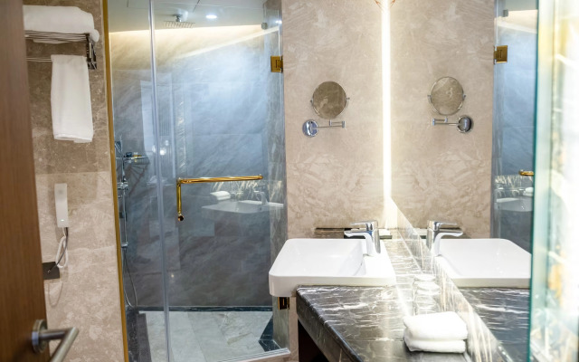 Ramada by Wyndham Cox's Bazar Kolatoli Beach