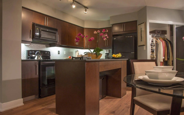 Park Suites Toronto Blue Jay Way (Element)