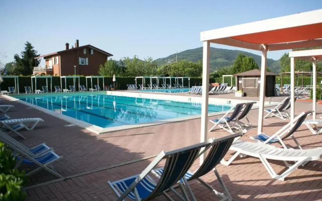 Italian Holidays Mobile house in Ameglia