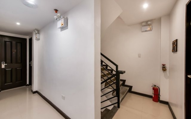 Nest Nano Suites Fort by OYO Rooms