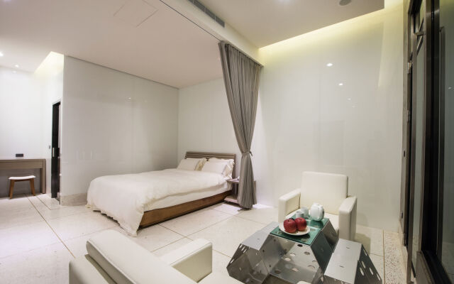 Azureloho Hostel