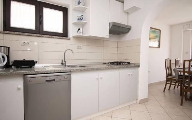 Modern Apartment Near the Beach in Istria