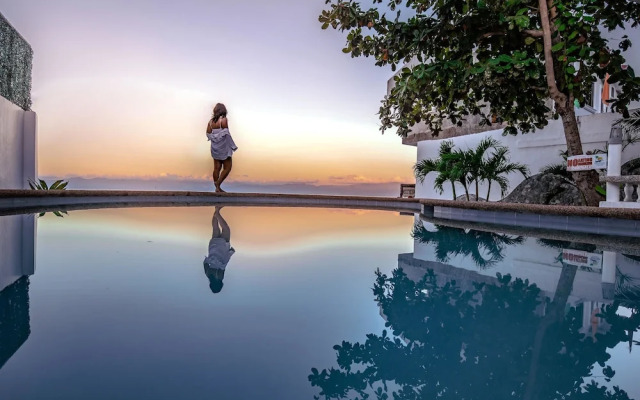 Pescadores Suites Moalboal