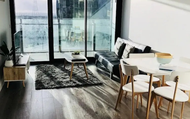 Explore Docklands Lovely Apartment LVL8
