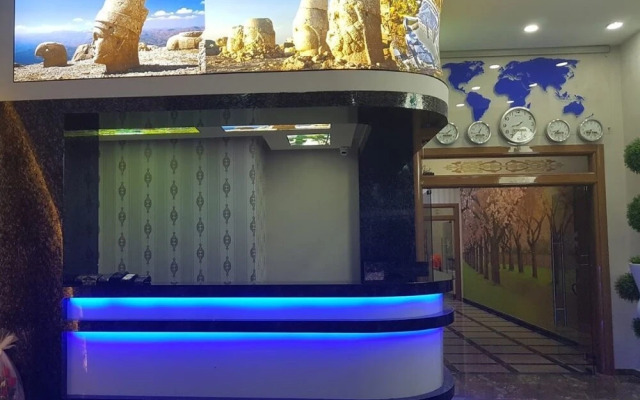 Mentalite Hotel