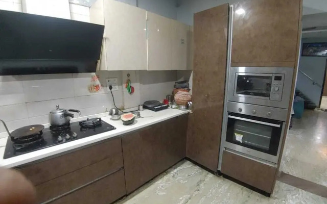 Castle Inn Serviced Apartment