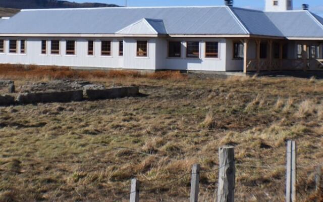 Hotel Estancia El Ovejero Patagonico