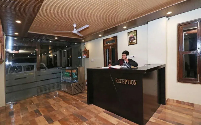 Md's Residence by OYO Rooms