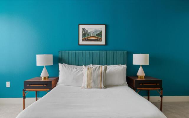 Denver | Fascinating 1BD/1BA Riverfront Apartment