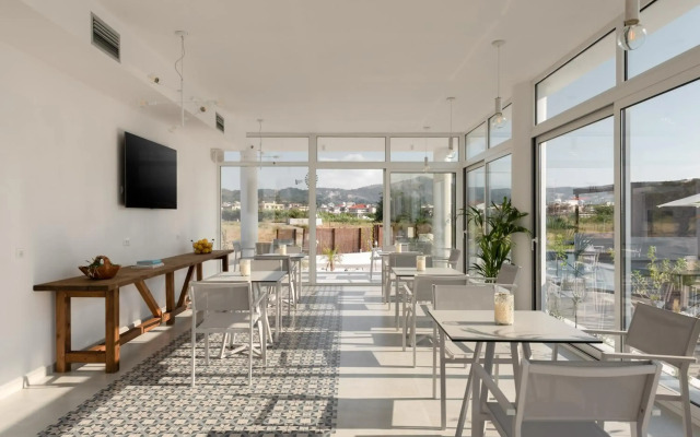 Hotel Nama Retreat Suites