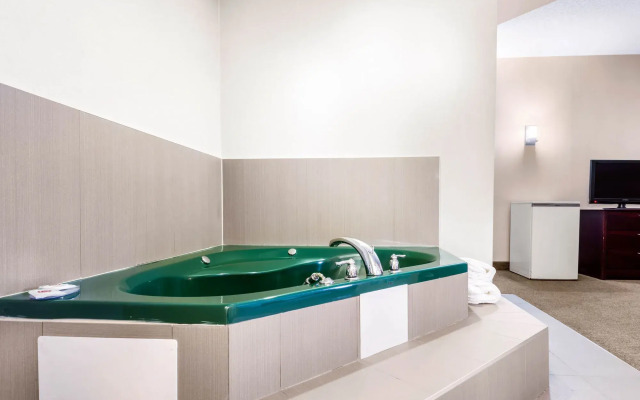 Comfort Inn & Suites Barrie