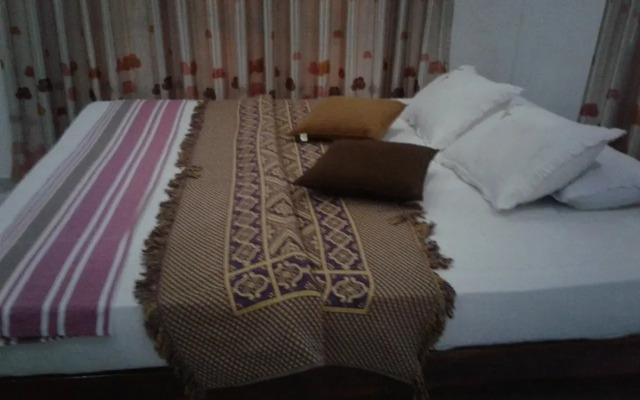Lakeside resort Habarana