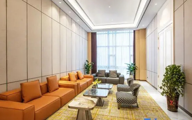 Vienna International Hotel Siam Luocheng