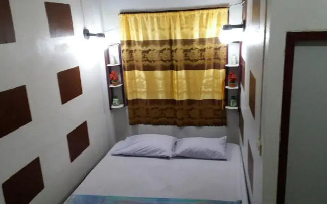 Adchara Mansion - Hostel