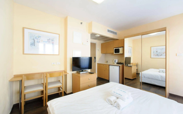 Star Apartments