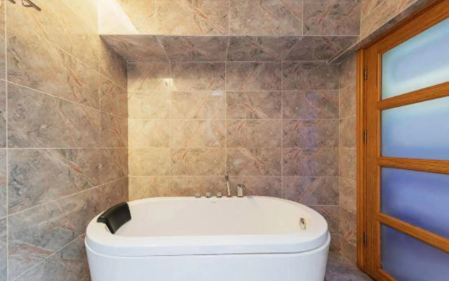 Jingmen Haiyi City Hotel Jinxia Branch