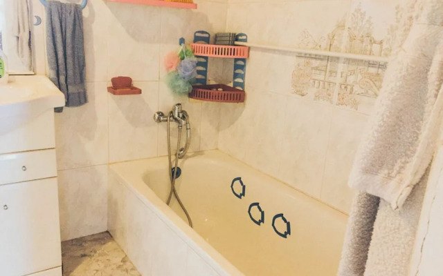 Blue Canary Hostel - Adults Only