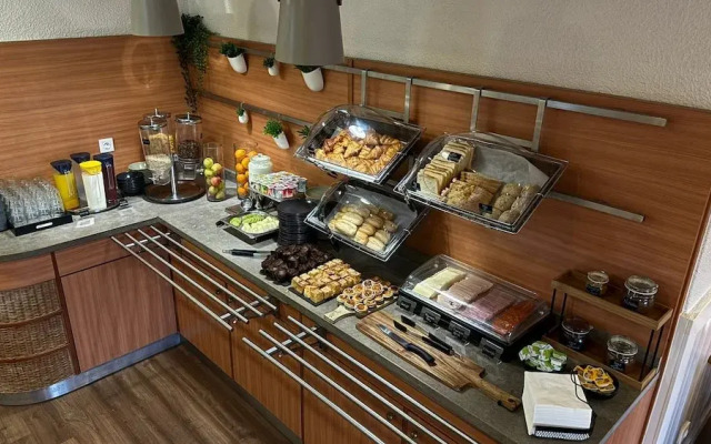 FLAG Hotel Lisboa-Oeiras