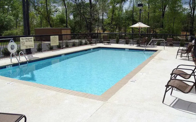 Hampton Inn & Suites Opelika - I-85 - Auburn Area