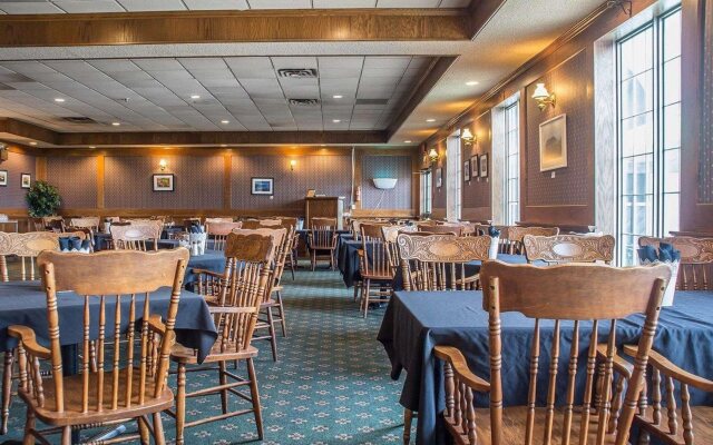 Quality Hotel & Suites