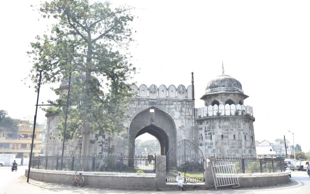 Hotel Royal Front Residency