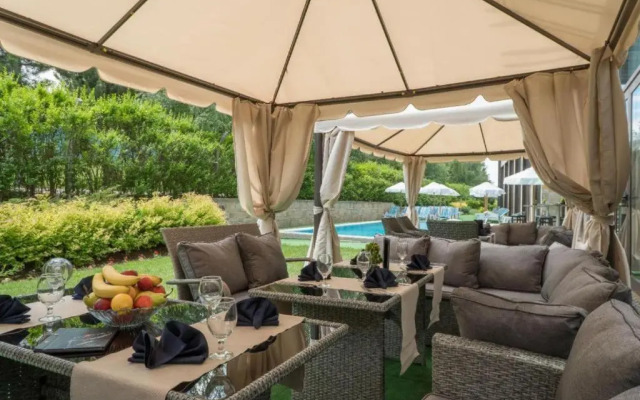 Terra-Balkan delux private apartment - Golf & Skiing