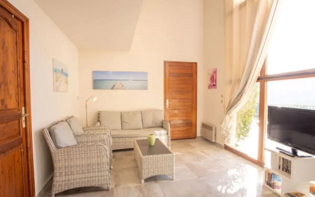 Le BelviÂ©di?re 11715