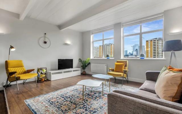 Three Bedroom Apartment in City Reach