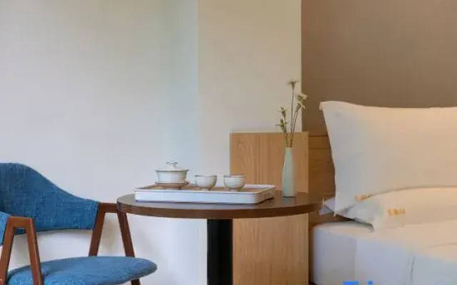 Yangshuo Xiaotaozi Home Hotel (Yulong River Ecological Park Qianqiuqing Branch)
