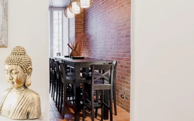 Charme Pettinari 11 people