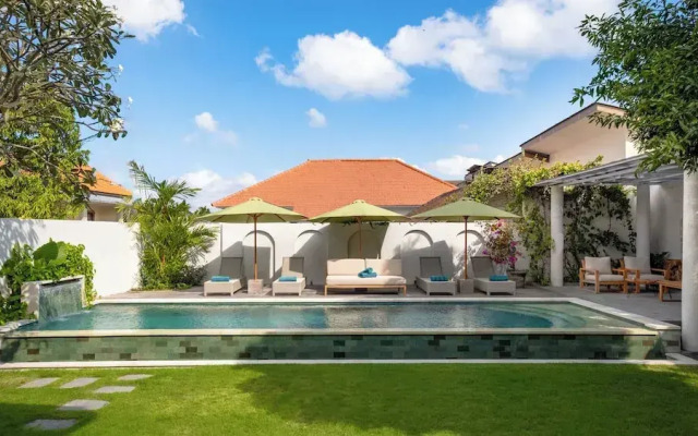 Villa Latima by Villa Finder