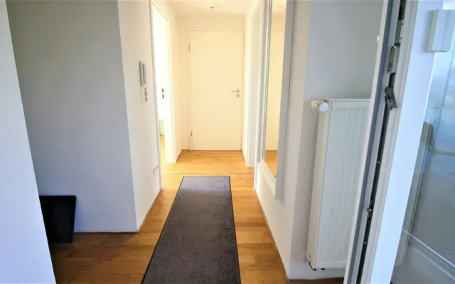City-Apartment, Balkon & Parkplatz