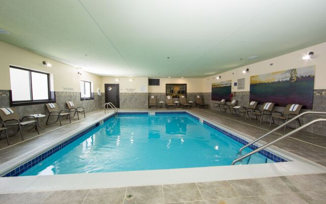 Fairfield Inn & Suites by Marriott Burlington