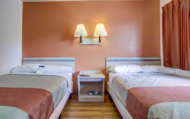 Motel 6 Grants Pass, OR