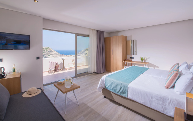 Athina Palace Resort & Spa