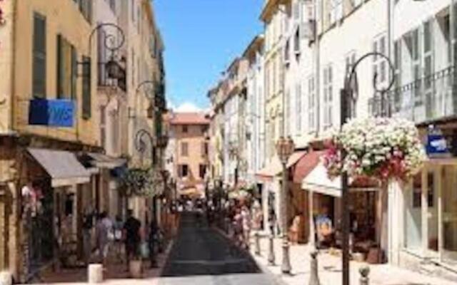 Studio Marche Provencal