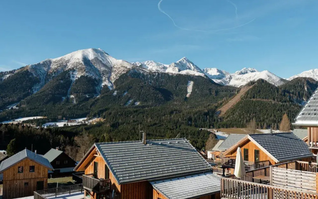 Mountain-view Chalet in Hohentauern With Jacuzzi and Sauna