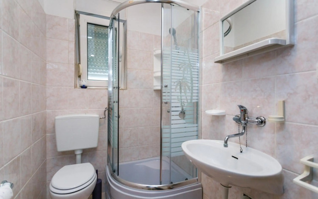 Holiday House Snjezana