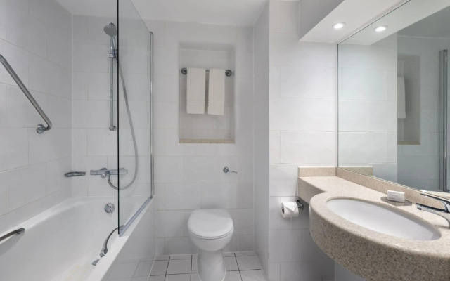 Delta Hotels by Marriott Swindon