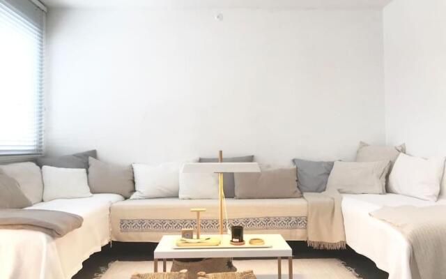 Hanko bright studio close to the marina