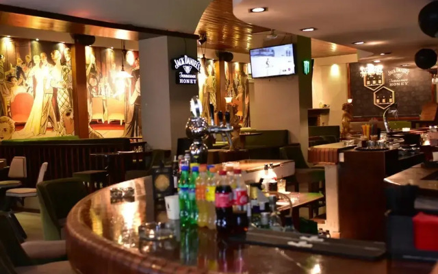 Epidavros Plaza Hotel - Music Bar