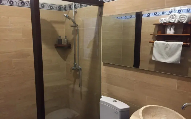 Saka Boutique Hotel