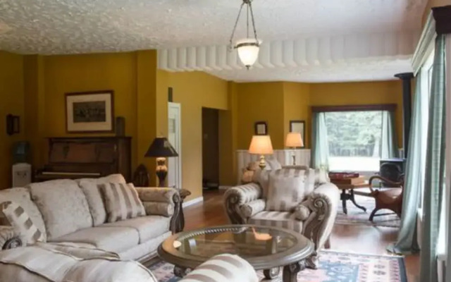 Sleepy Creek Country Manor