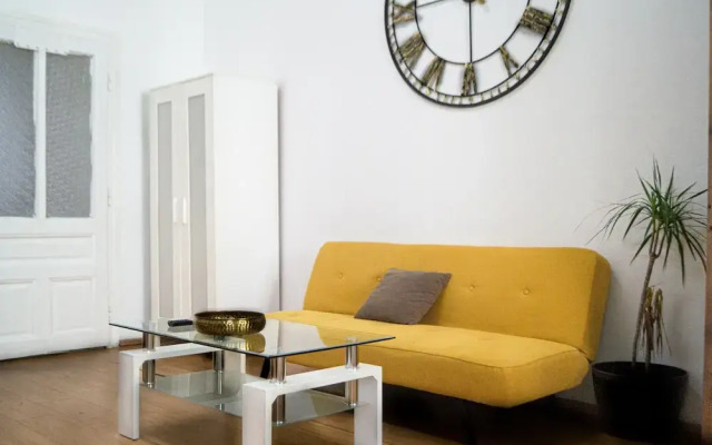 Vibrant Apartment Near Downtown
