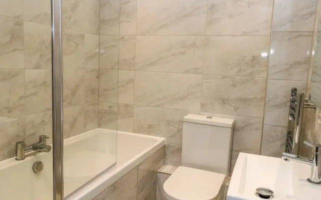Harbourside Haven Apartment 4