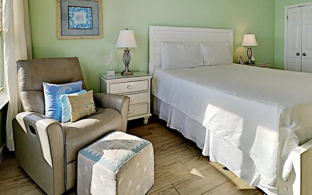 Emerald Towers West by Southern Vacation Rentals