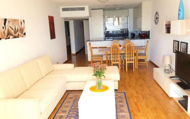 Apartment With 3 Bedrooms in Funchal, With Wonderful sea View, Shared Pool, Furnished Terrace - 50 m From the Beach