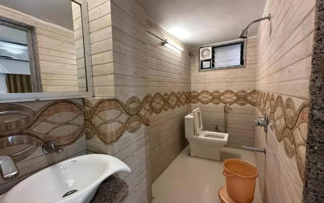 Hotel Golden Veena