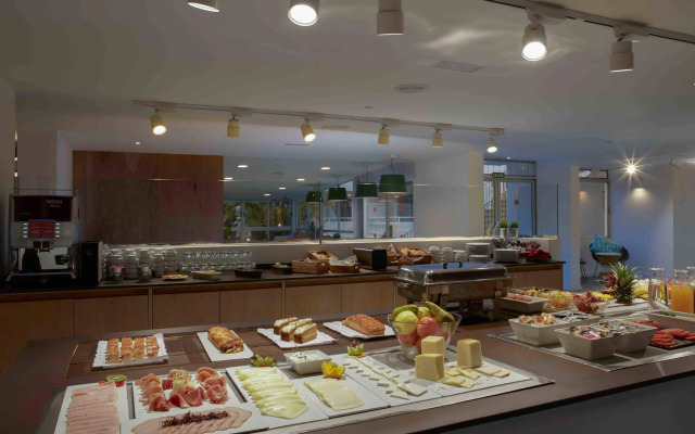 Route Active Hotel