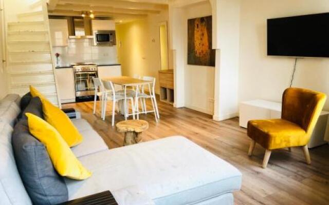 Private Luxury Room 1 in Central Station 0-min
